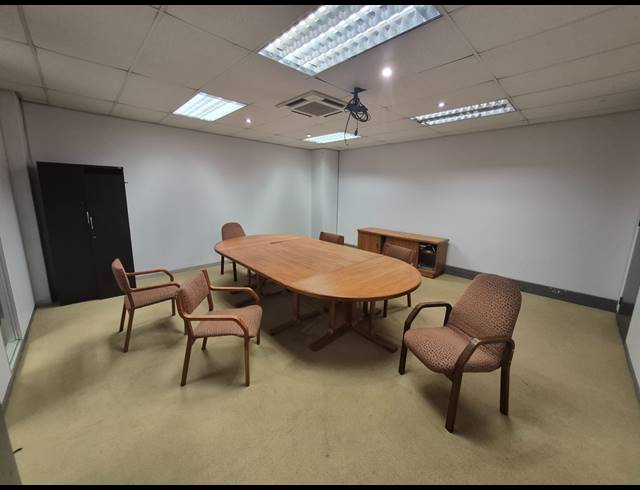 314M² OFFICE TO LET IN RIVONIA